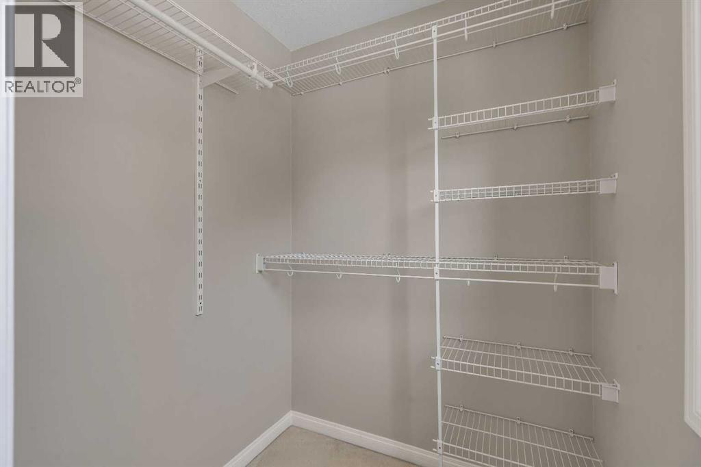 Single Family House for Sale in  Royal Manor NW Royal Oak Calgary 