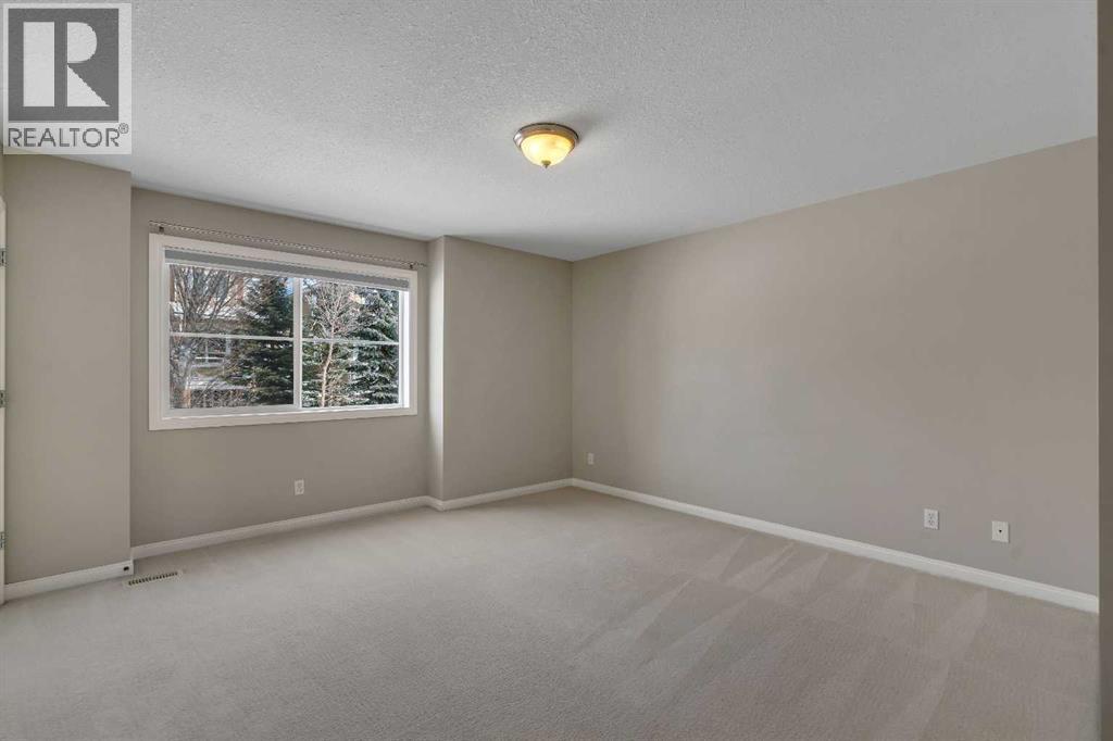 Single Family House for Sale in  Royal Manor NW Royal Oak Calgary 