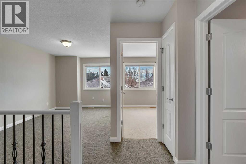 Single Family House for Sale in  Royal Manor NW Royal Oak Calgary 
