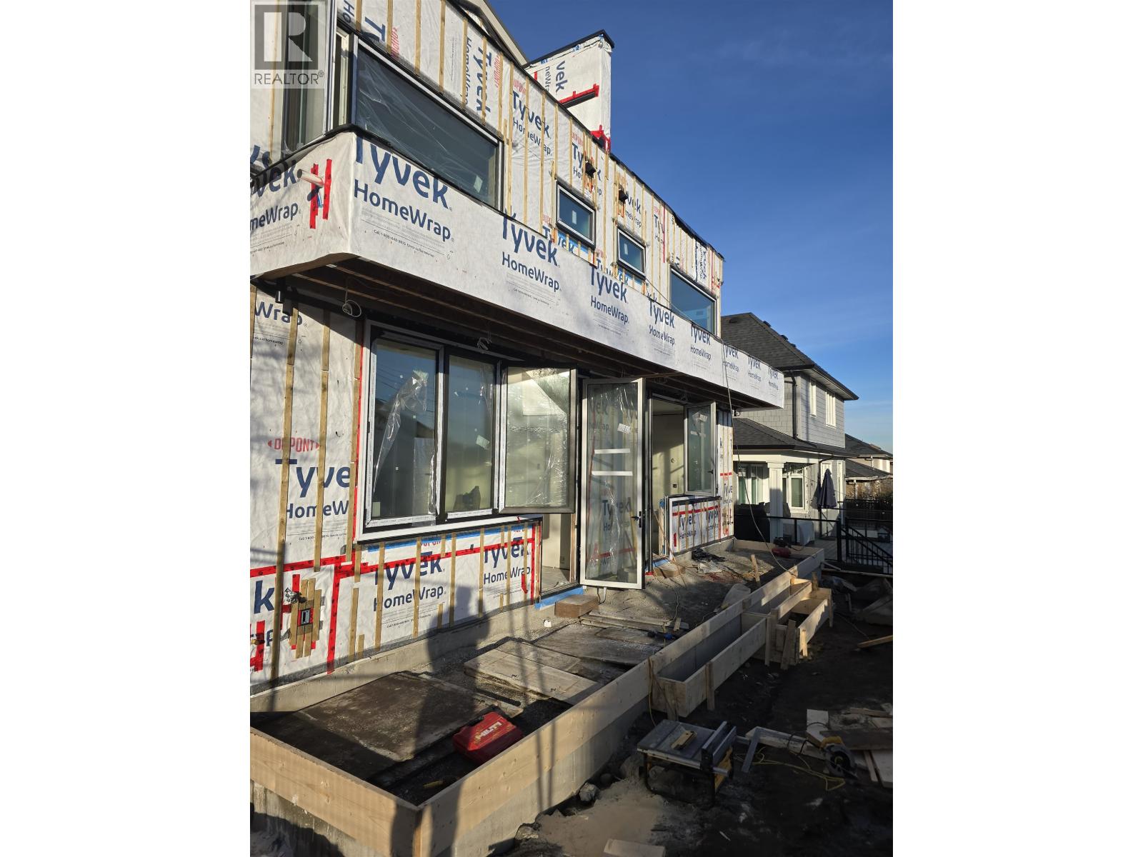 1 98 W 37TH AVENUE, Vancouver