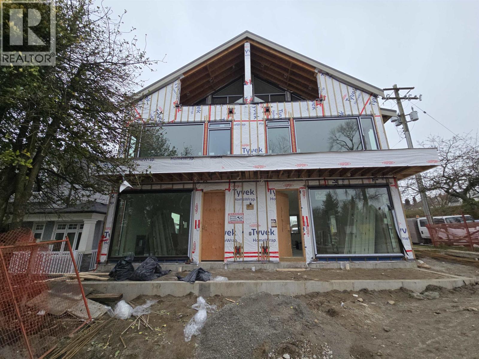 1 98 W 37TH AVENUE, Vancouver