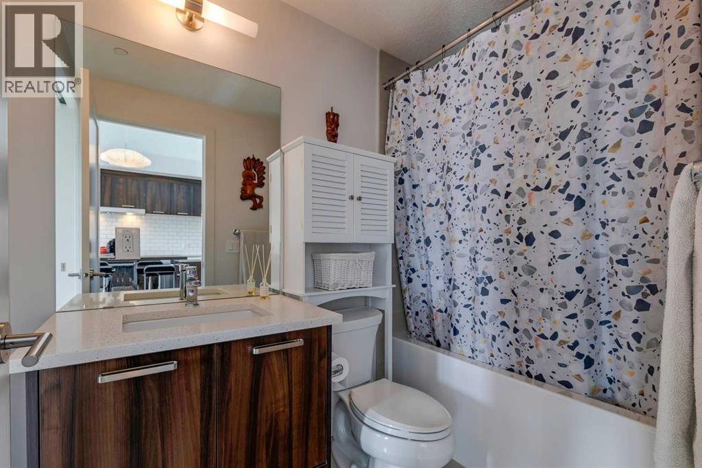 Single Family House for Sale in    Street NE Renfrew Calgary 