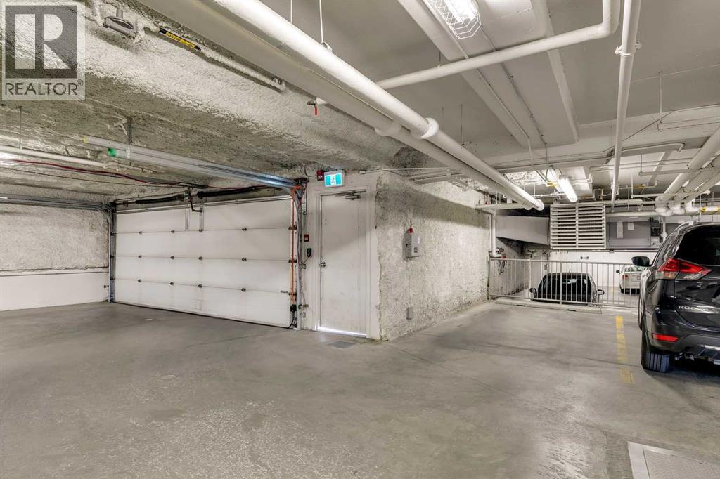 Single Family House for Sale in    Street NE Renfrew Calgary 