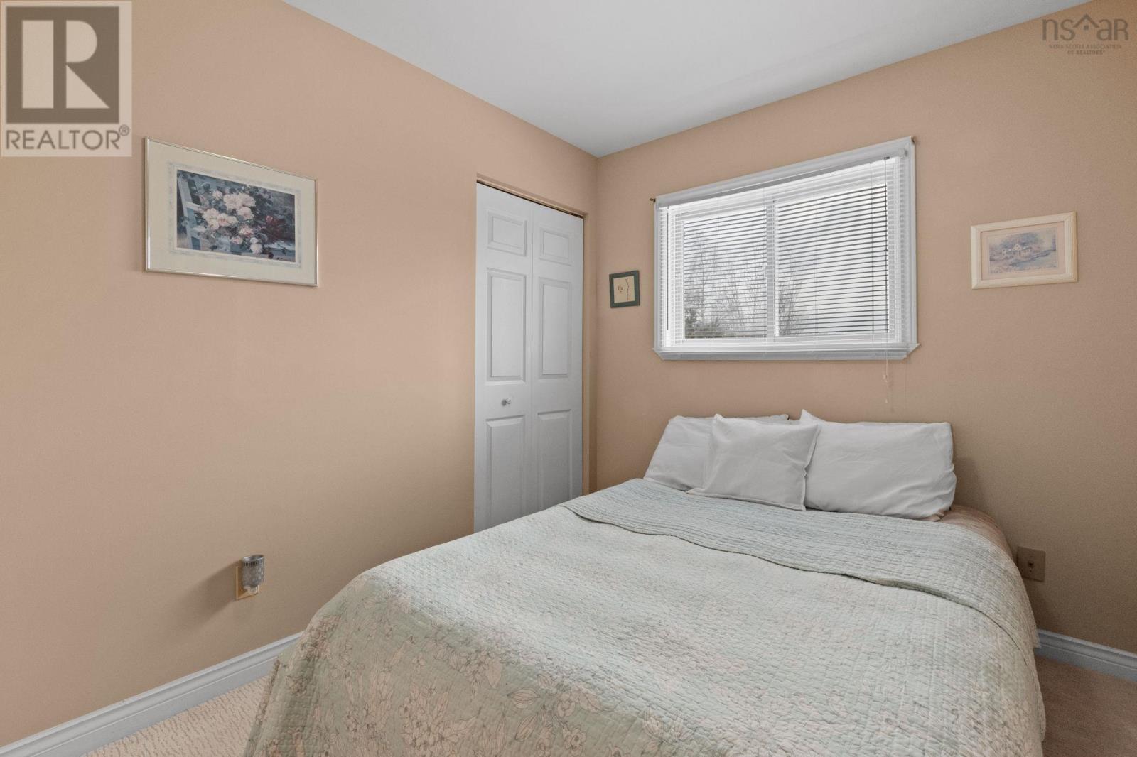 Property 21 of 32 of 36 Armoyan Drive