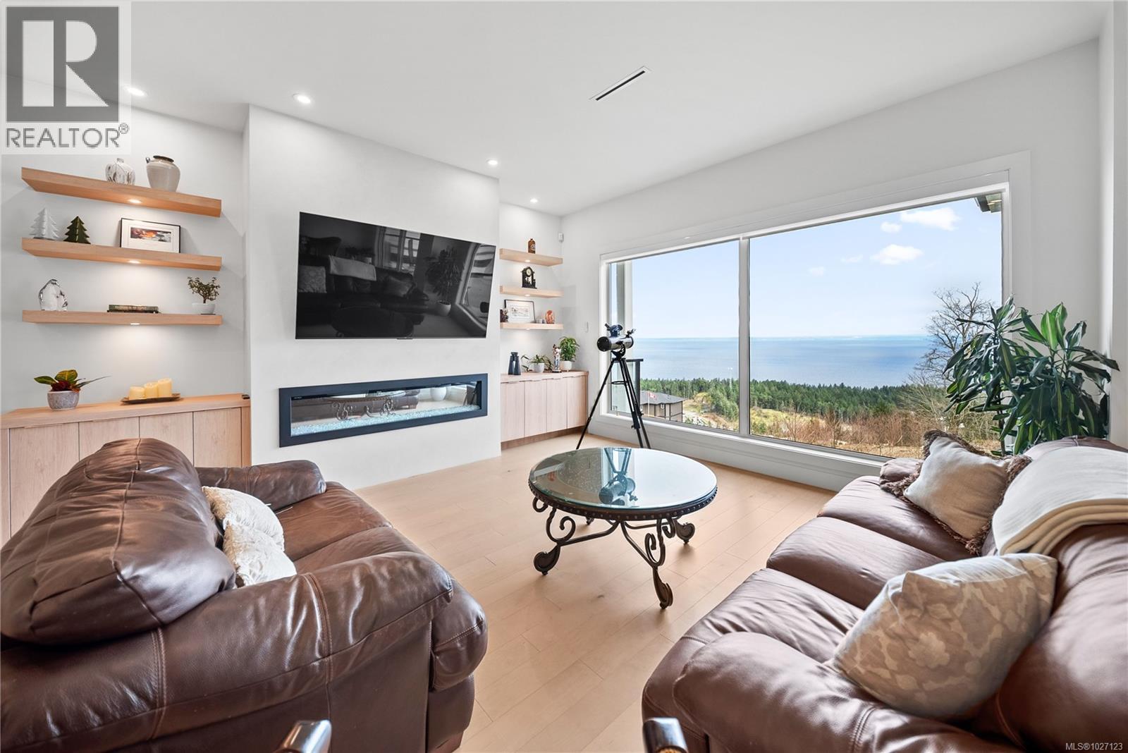 4646 AMBIENCE DR - 16