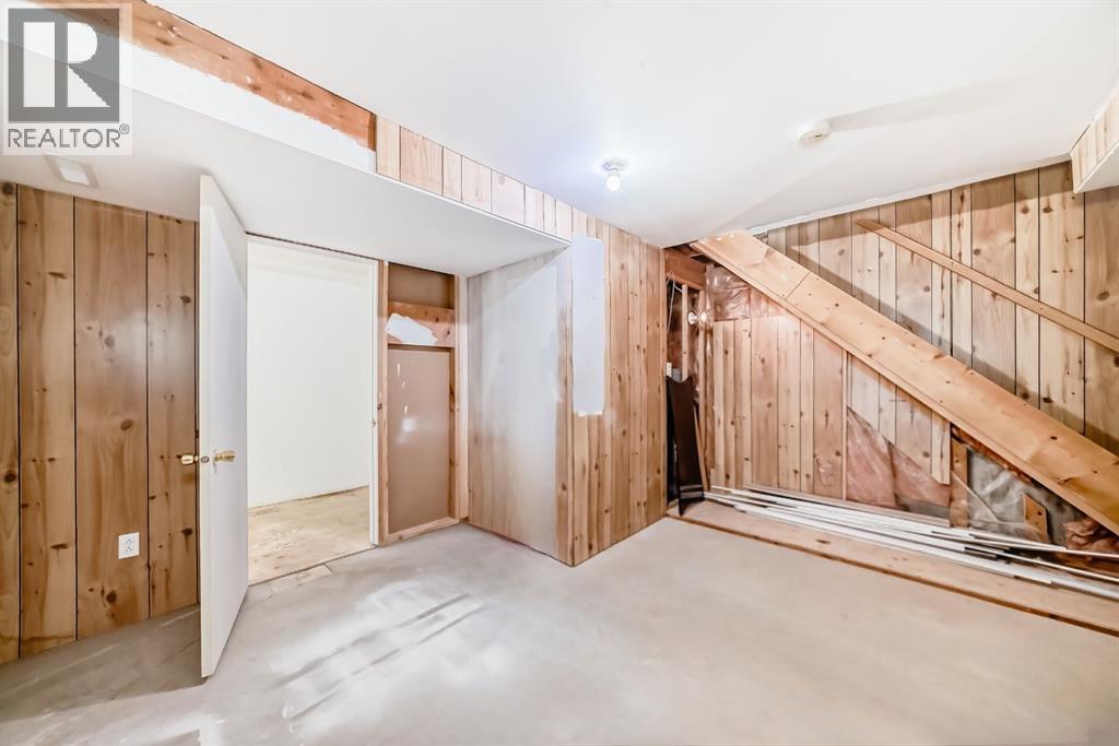 Single Family House for Sale in  Taradale Drive NE Taradale Calgary 