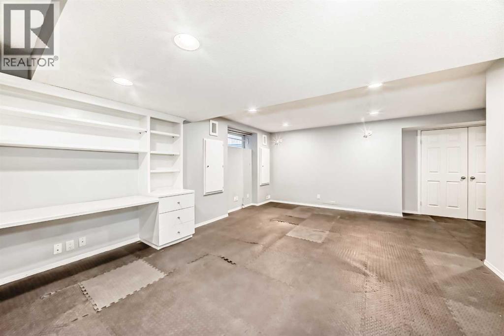 Single Family House for Sale in  Coventry Hills Way NE Coventry Hills Calgary 