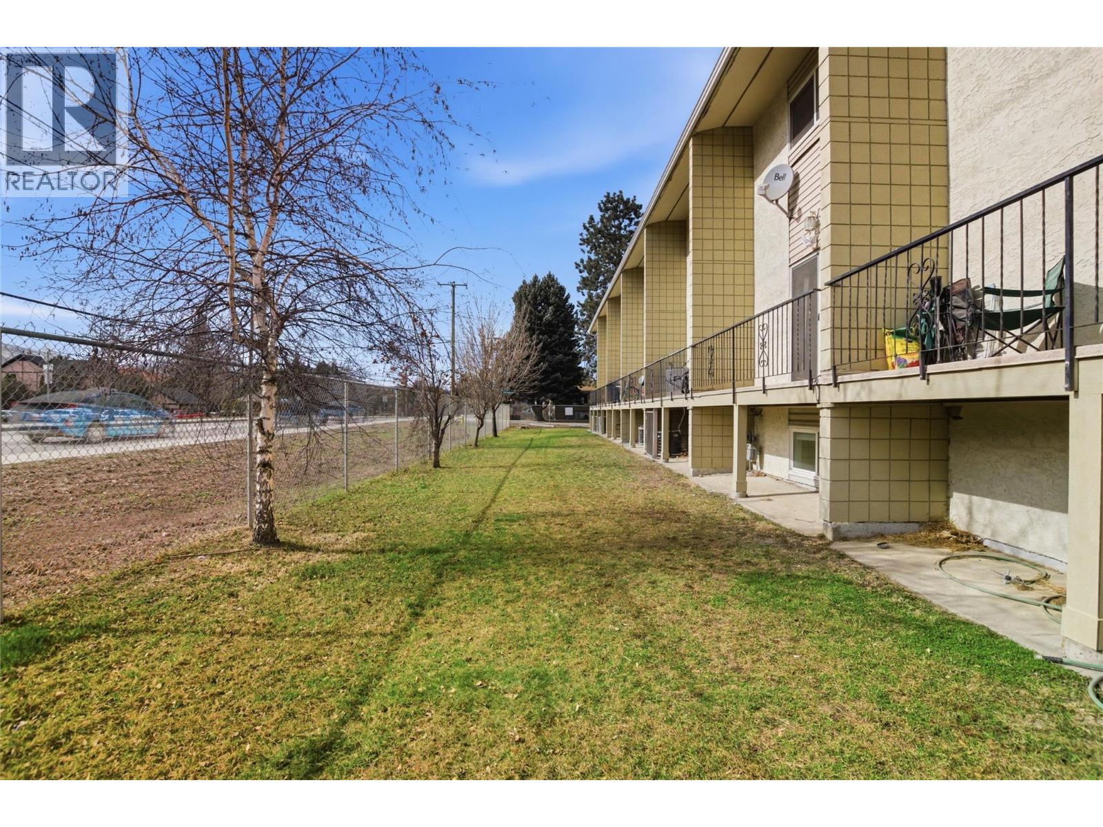 #5 1946 Tranquille Road - 19