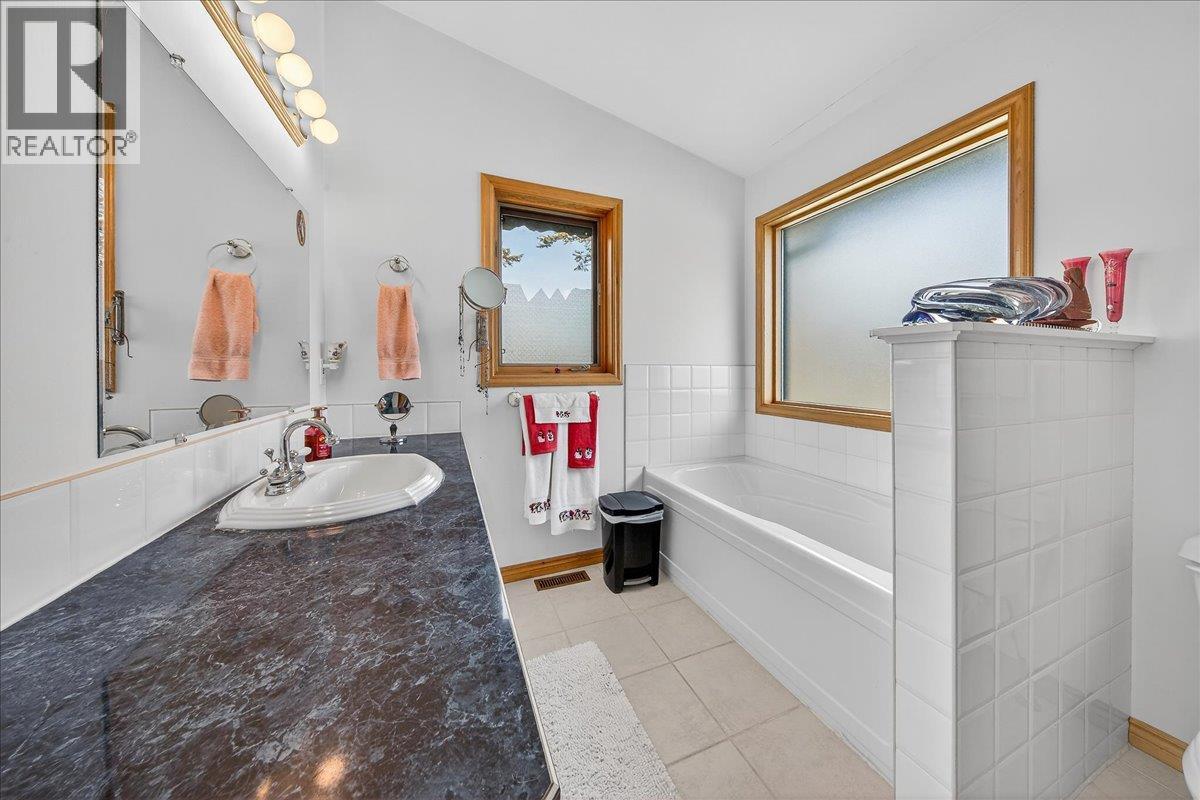 4529 Columbia Place, Fairmont Hot Springs