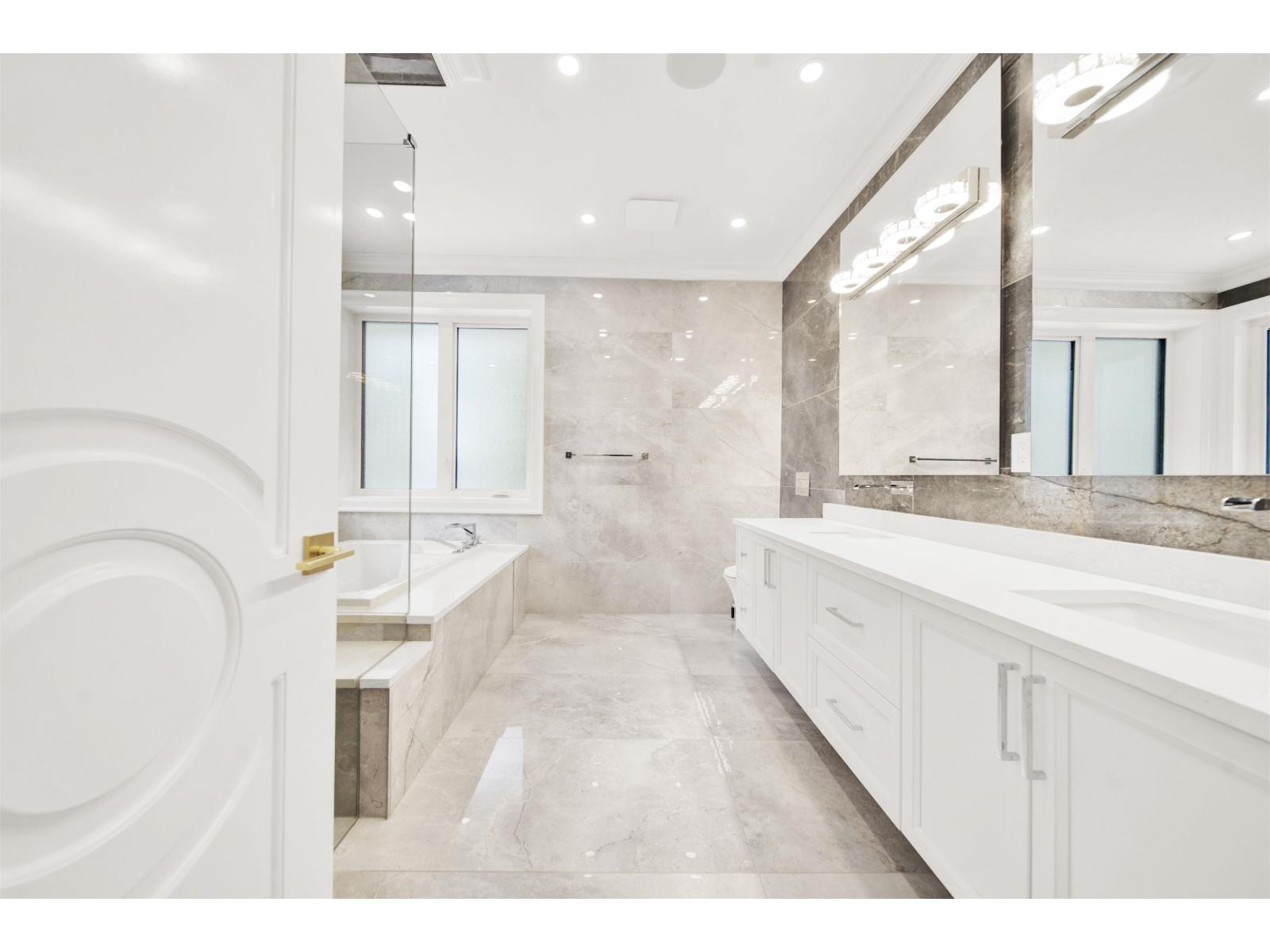 16285 28 AVENUE, Surrey