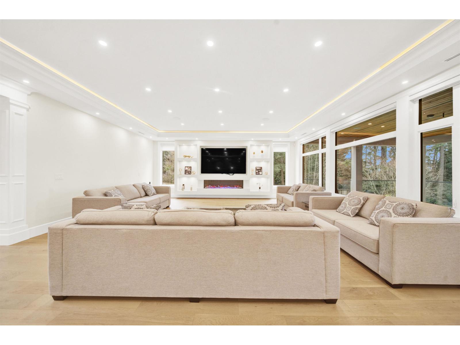 16285 28 AVENUE, Surrey