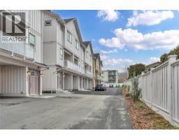 107 784 ARGYLE Street, Penticton