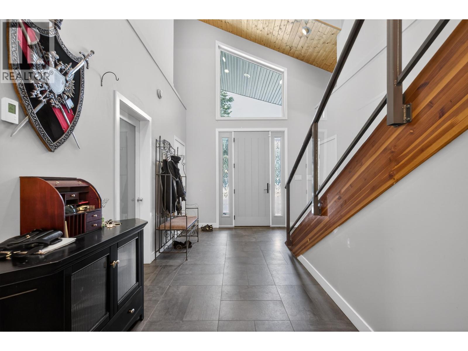 155 DEWBERRY STREET, Kitimat