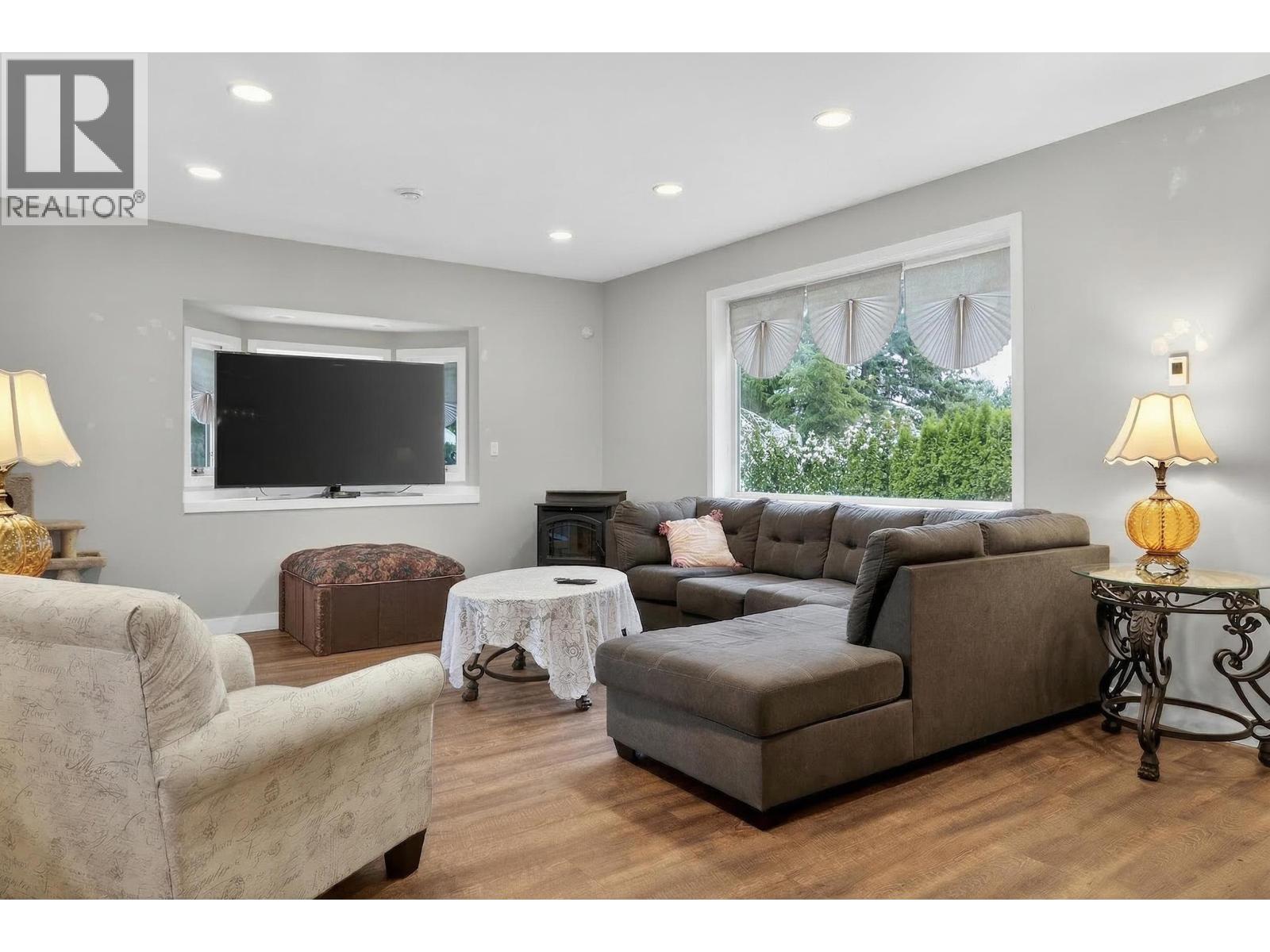 155 DEWBERRY STREET, Kitimat