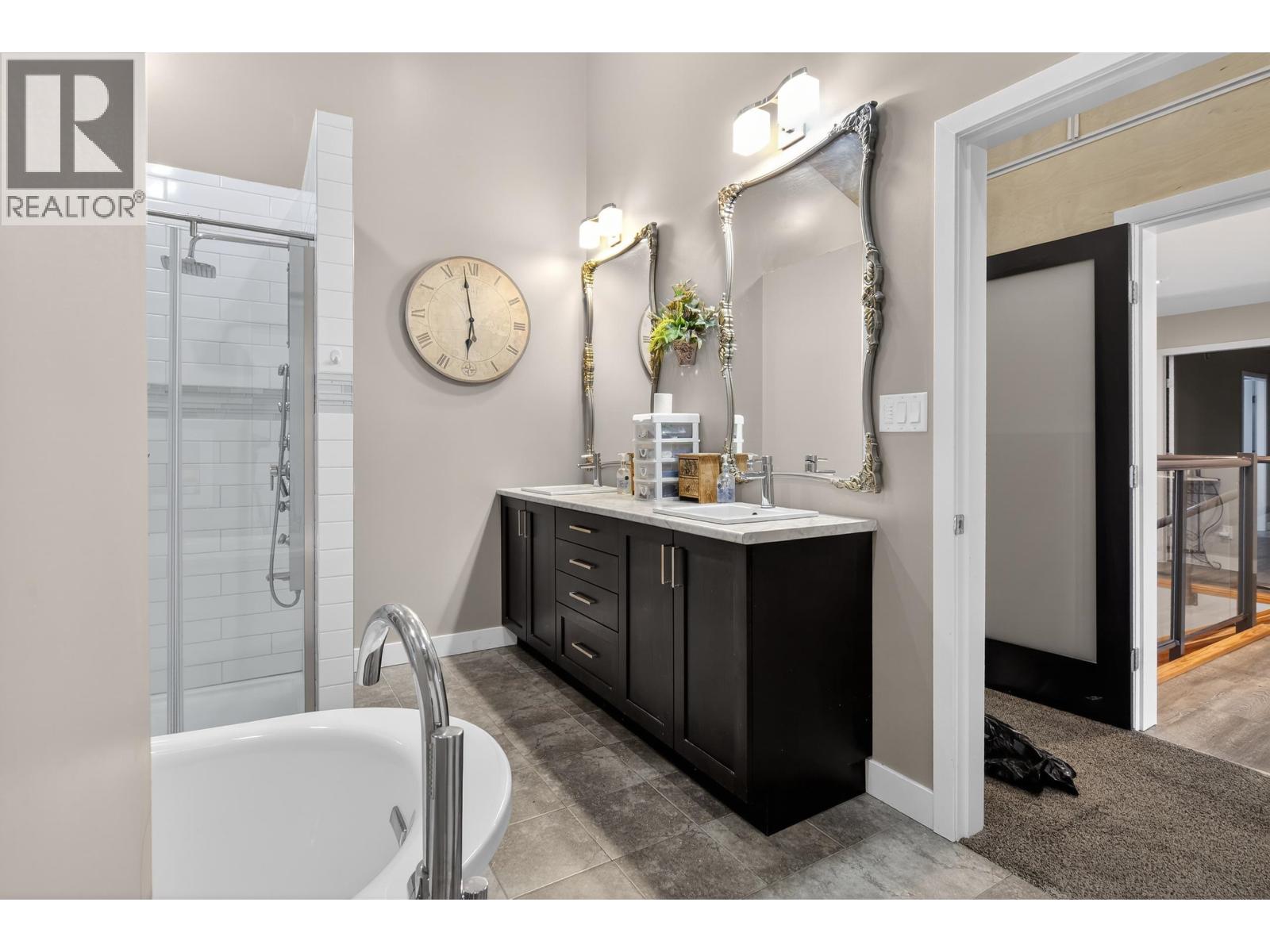 155 DEWBERRY STREET, Kitimat