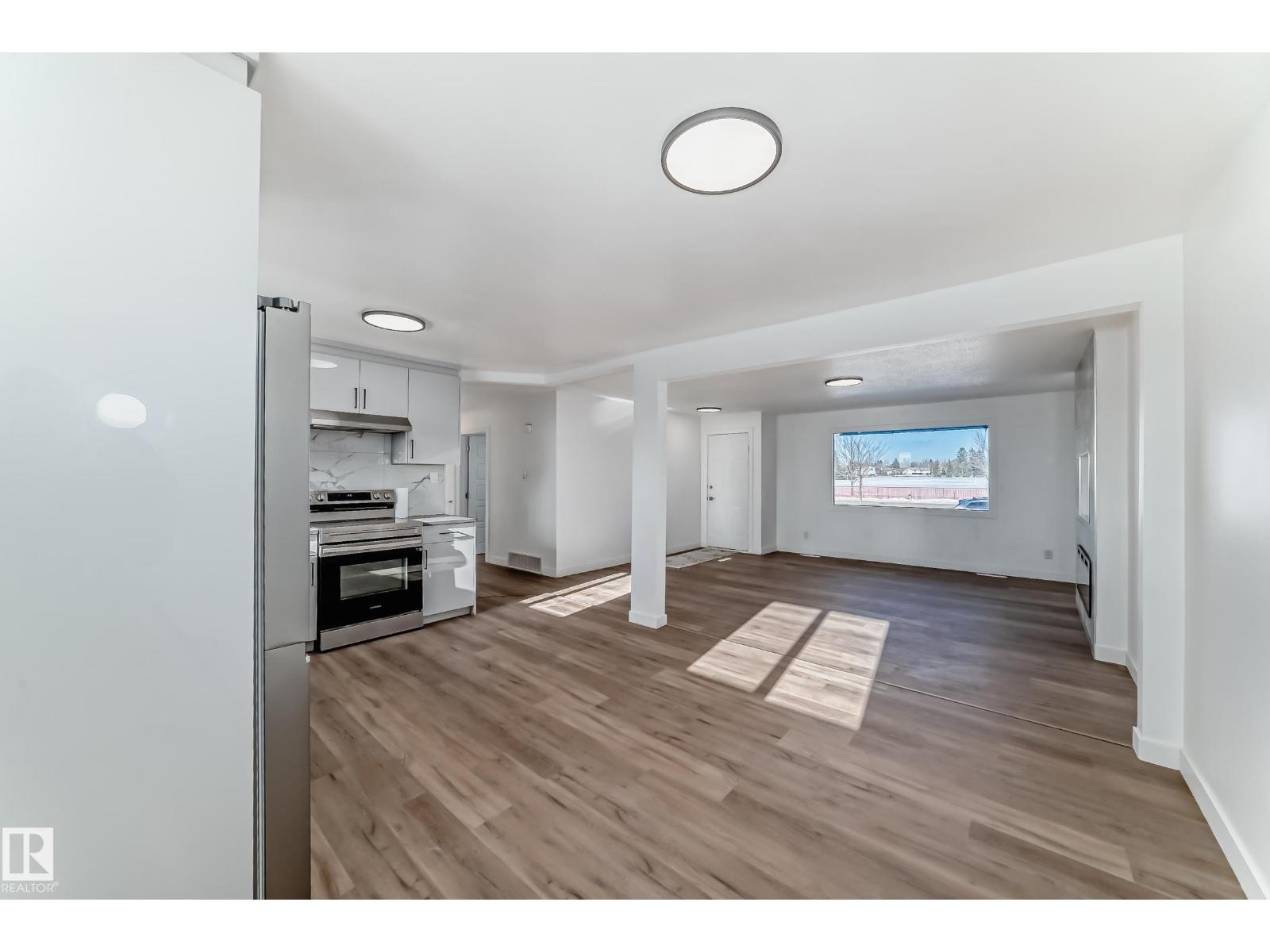 5919 144 AV NW - 8
