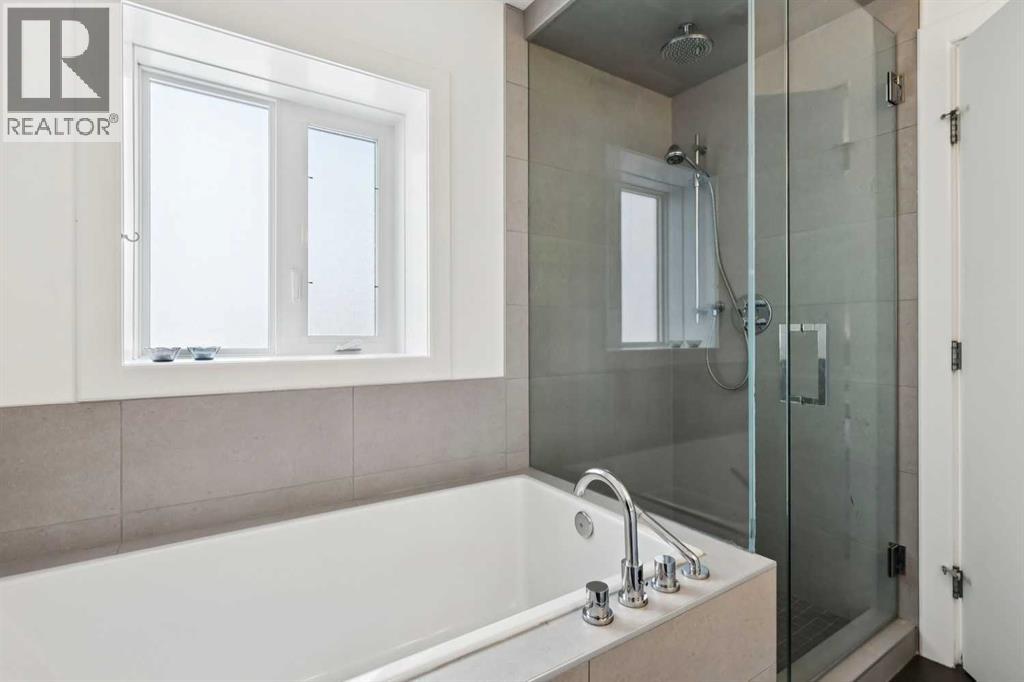 Single Family House for Sale in    Avenue NW West Hillhurst Calgary 