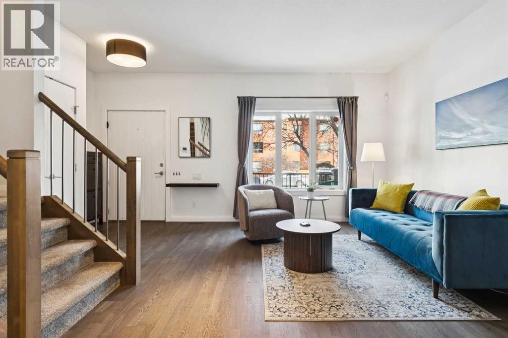 Single Family House for Sale in    Avenue NW West Hillhurst Calgary 