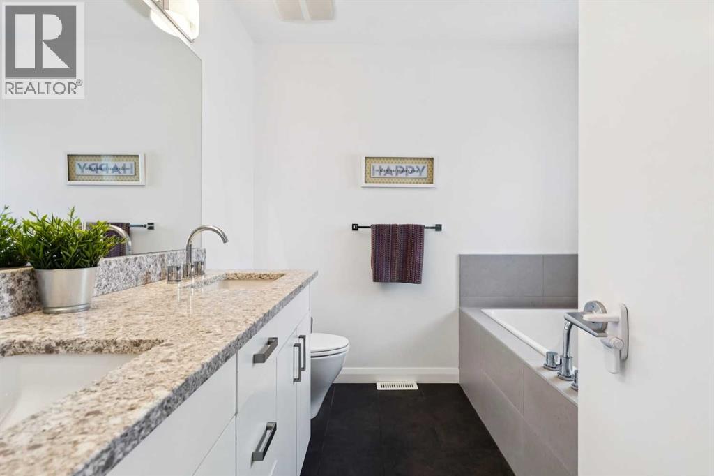 Single Family House for Sale in    Avenue NW West Hillhurst Calgary 