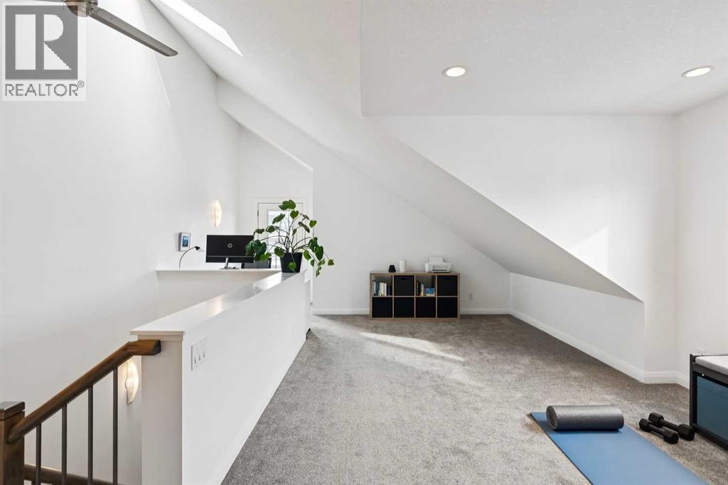 Single Family House for Sale in    Avenue NW West Hillhurst Calgary 