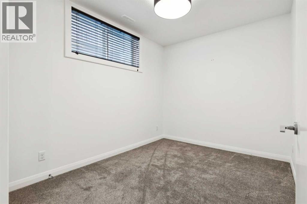 Single Family House for Sale in    Avenue NW West Hillhurst Calgary 