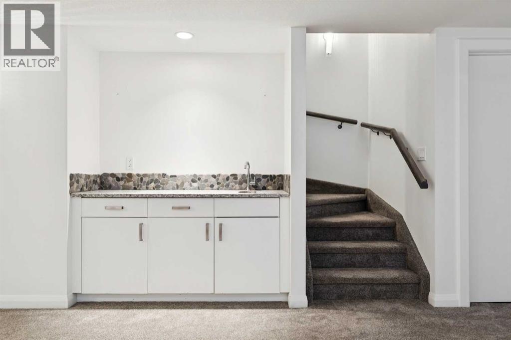 Single Family House for Sale in    Avenue NW West Hillhurst Calgary 