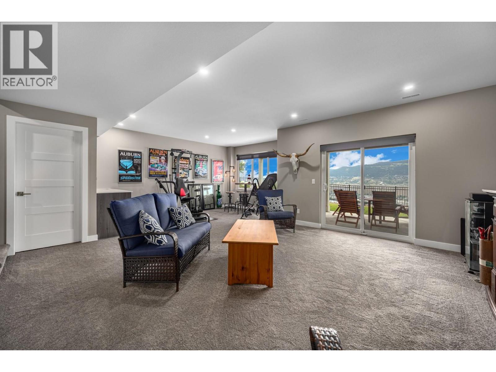 4038 Rio Vista Way - 28
