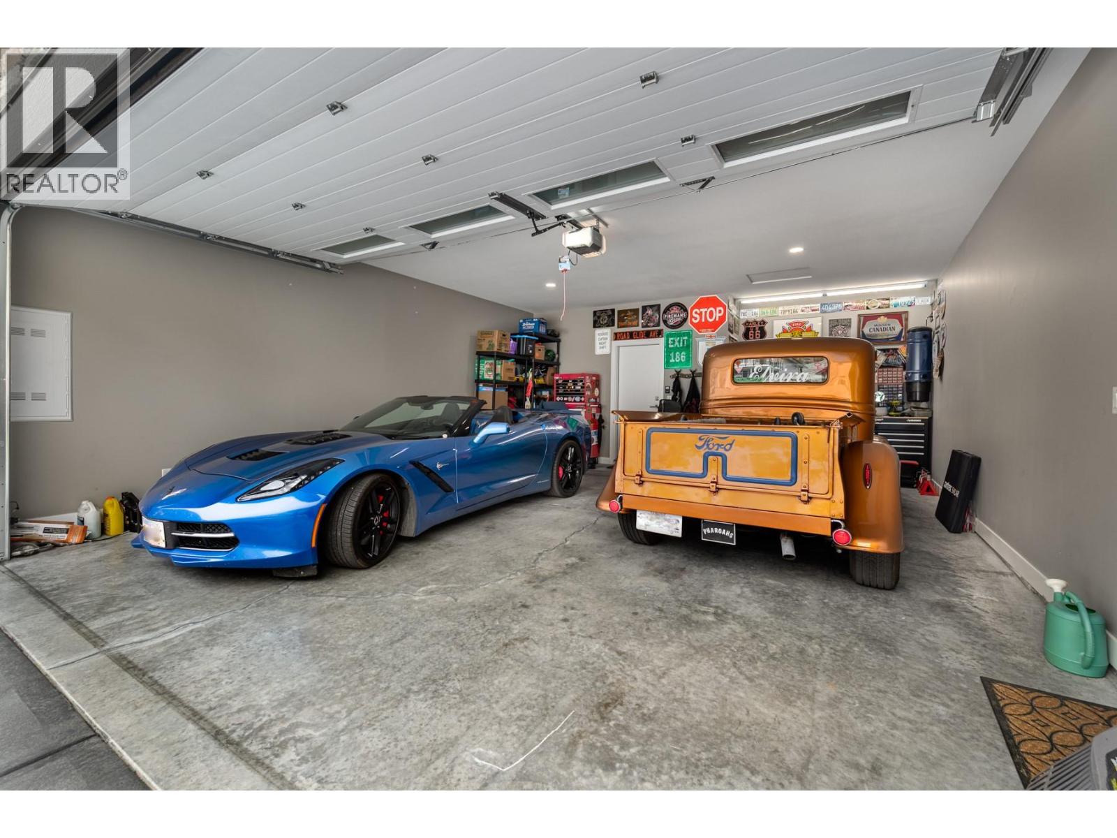 4038 Rio Vista Way - 39