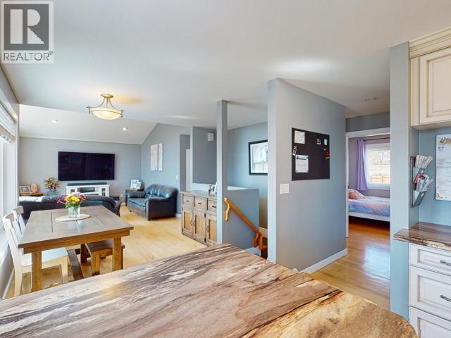 8206 CENTENNIAL DRIVE, Powell River