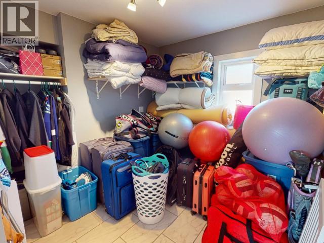 8206 CENTENNIAL DRIVE, Powell River