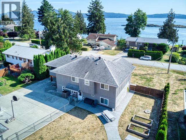 8206 CENTENNIAL DRIVE, Powell River