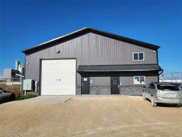 15 Dielmann Drive, Headingley, MB R4H1B8 Photo 24
