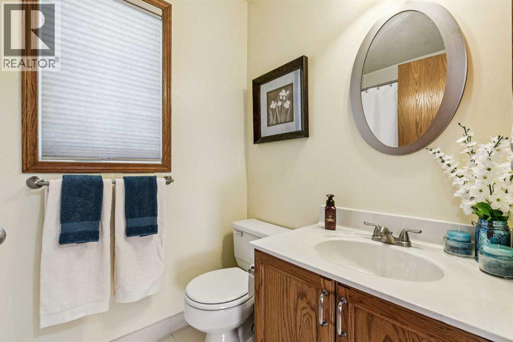 Single Family House for Sale in  MacEwan Ridge View NW MacEwan Glen Calgary 