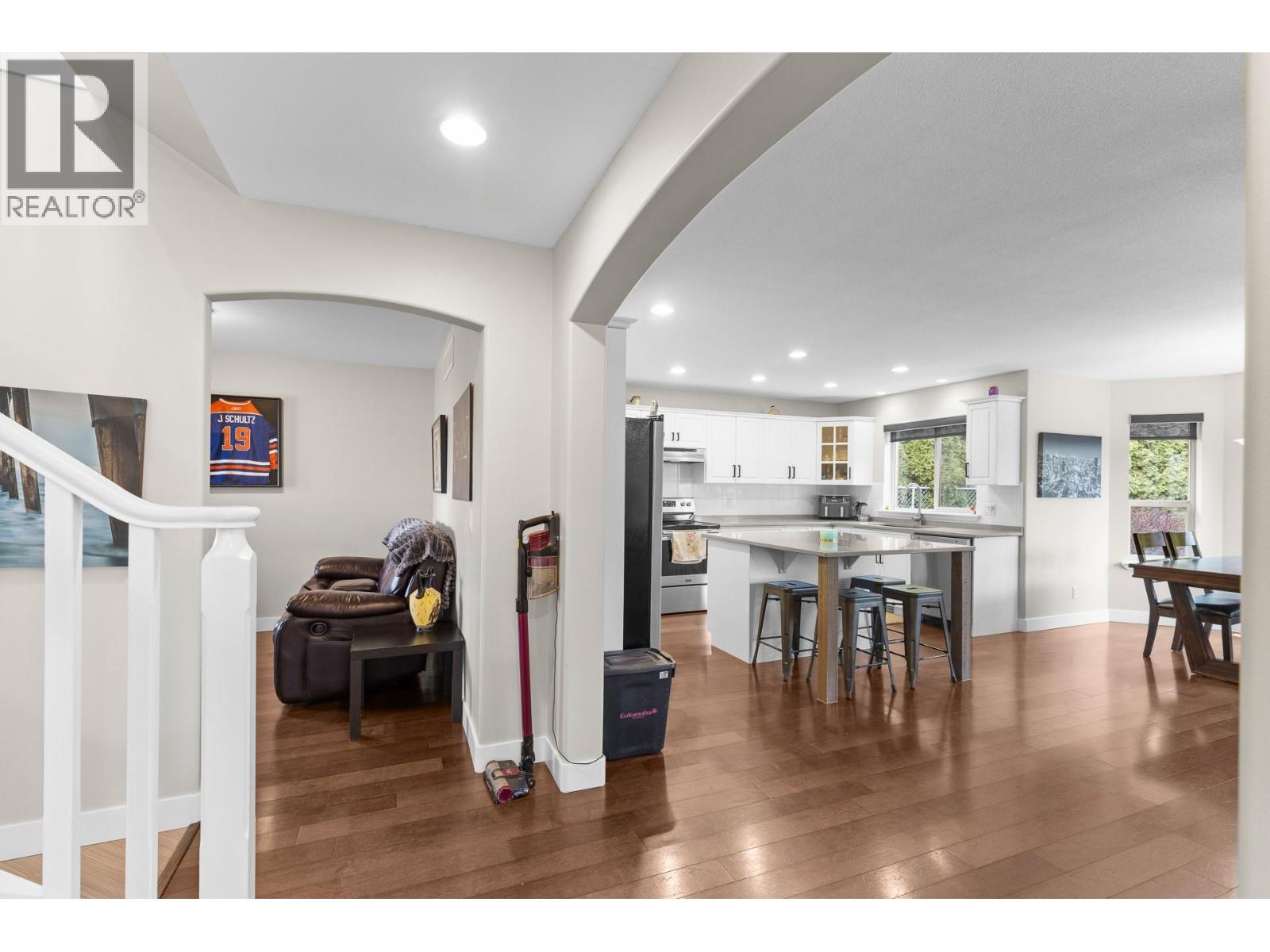 908 Westview Way, West Kelowna