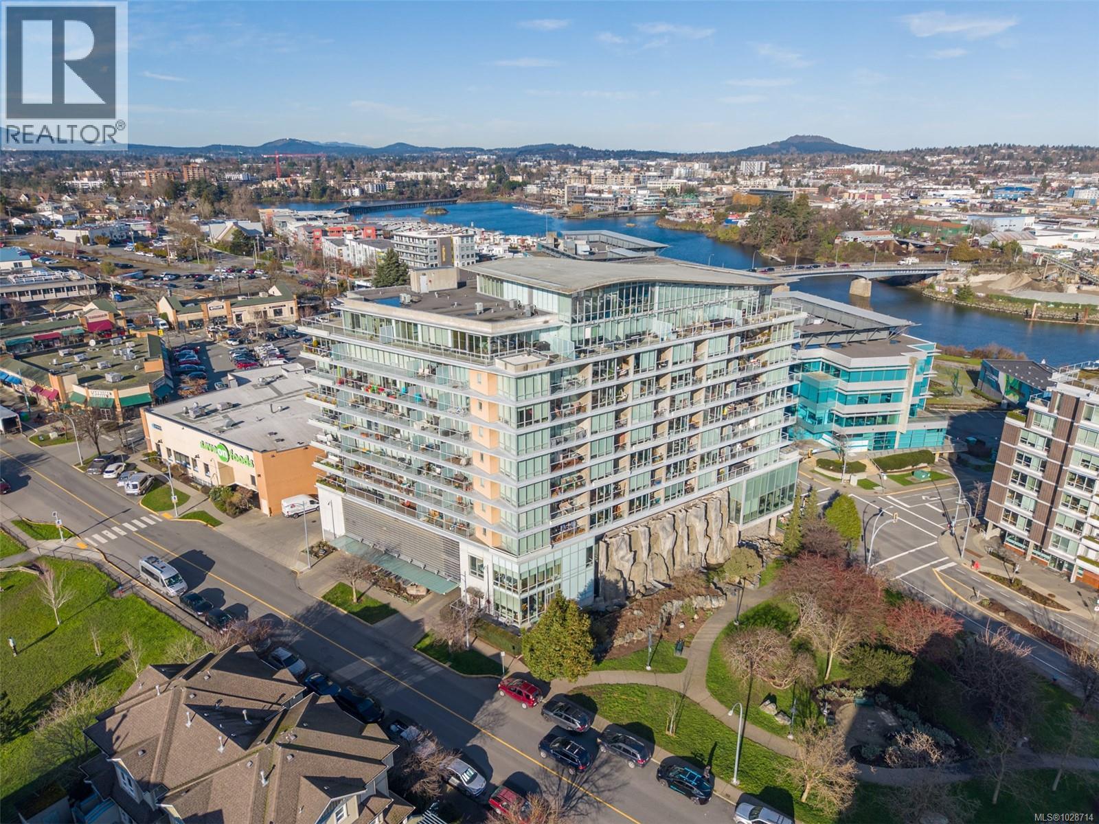 #905 160 WILSON ST - 43