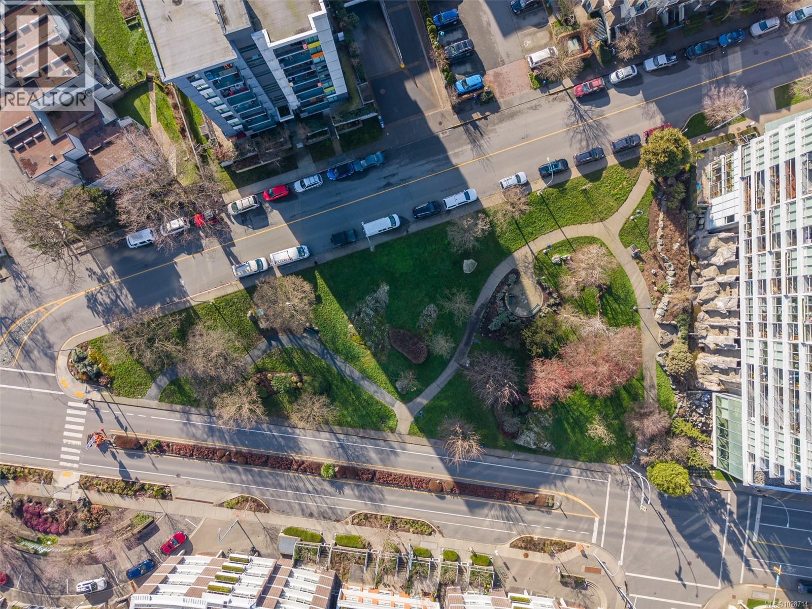 #905 160 WILSON ST - 45