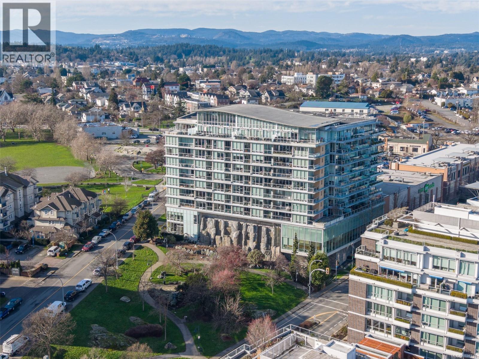 #905 160 WILSON ST - 50