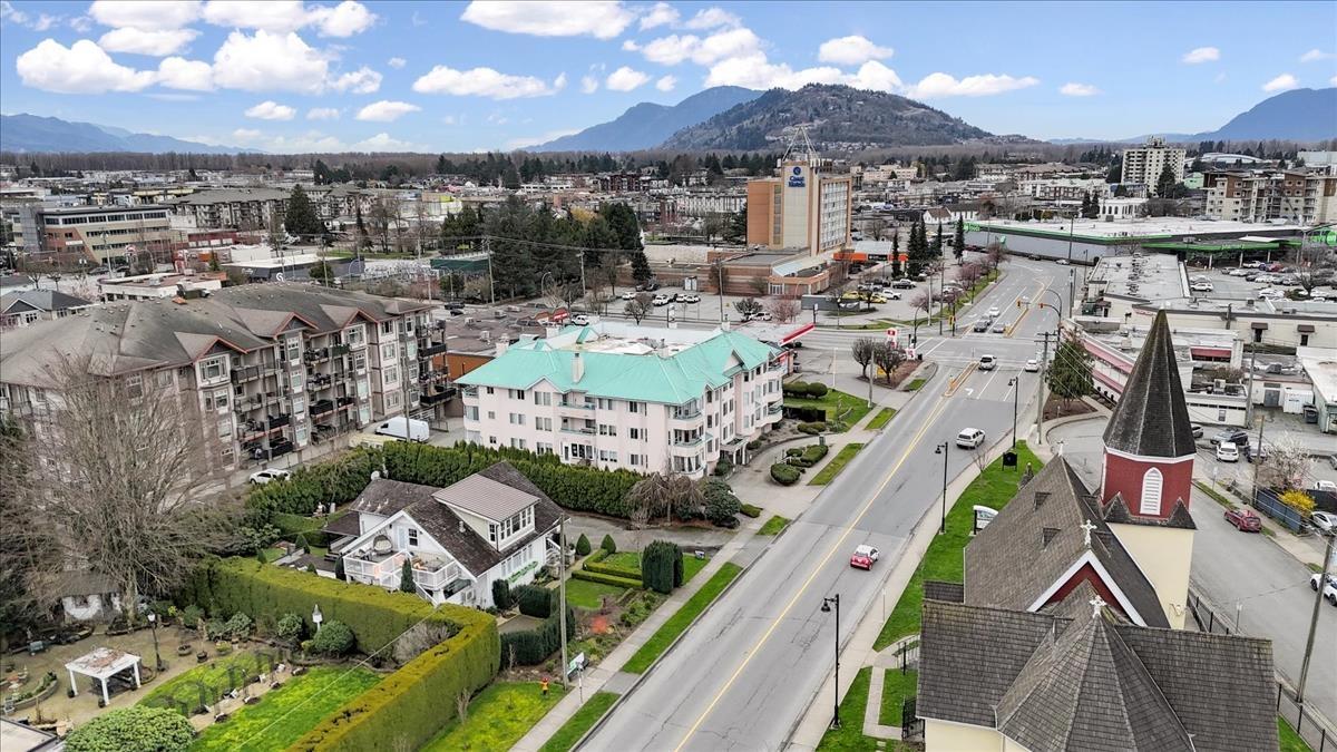 102 46000 FIRST AVENUE, Chilliwack Downtown, Chilliwack