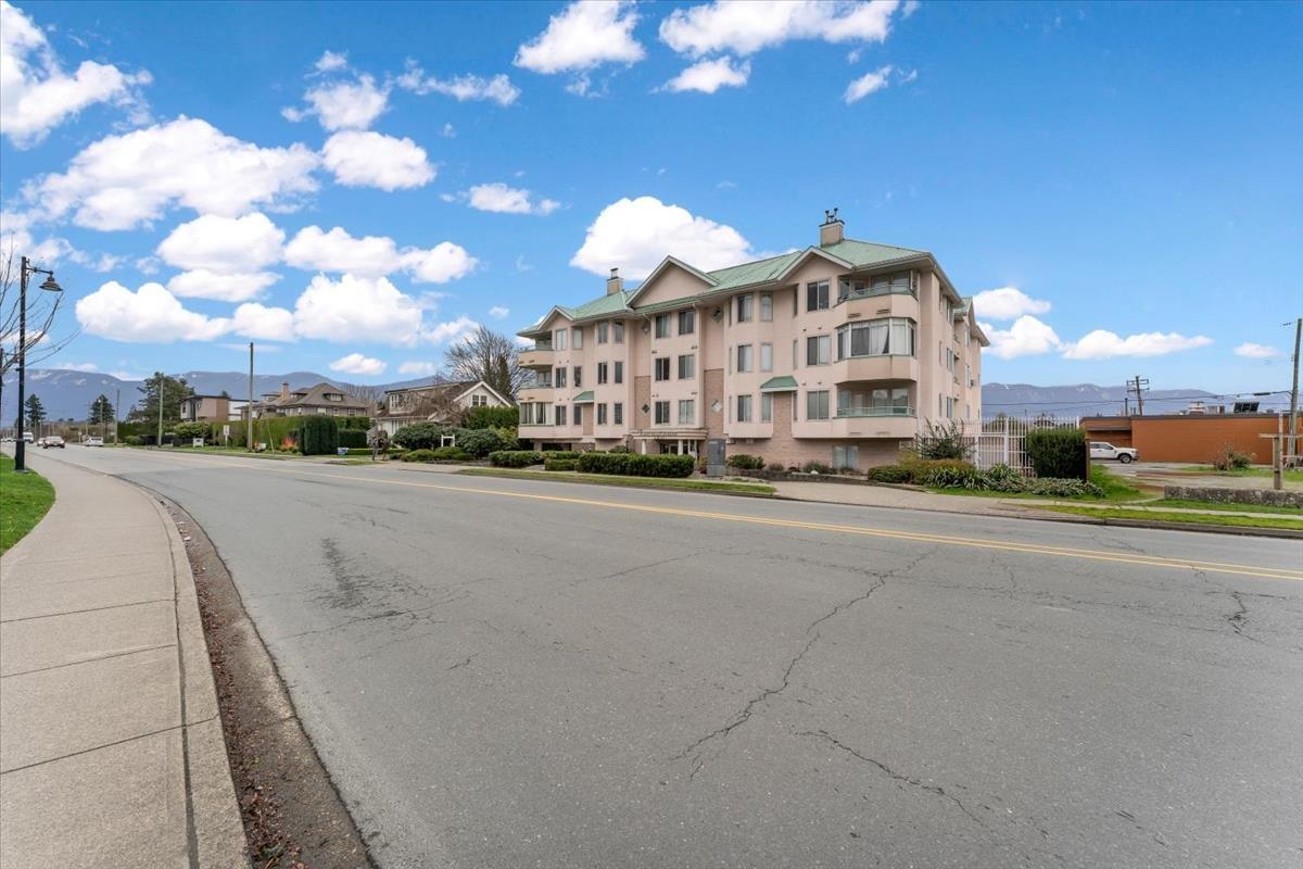 102 46000 FIRST AVENUE, Chilliwack Downtown, Chilliwack