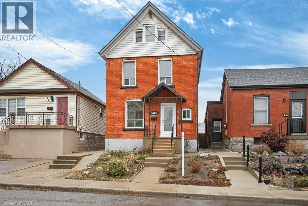 523 CATHARINE Street N - 3