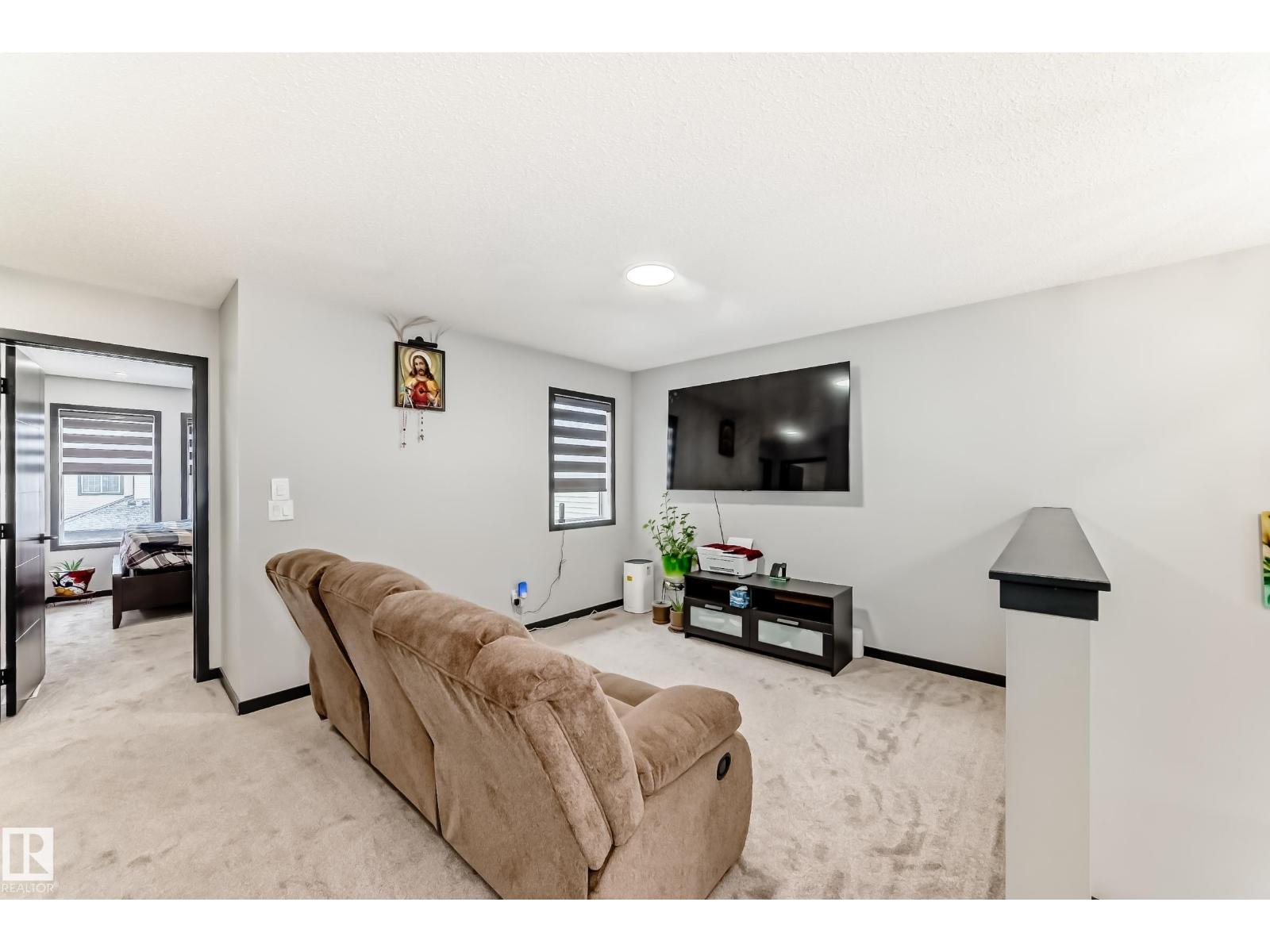 5110 23A AV SW - 26