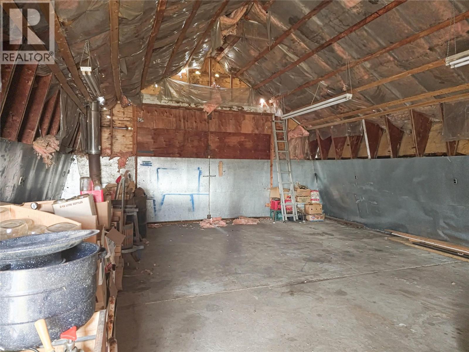 327 97A Highway, Spallumcheen