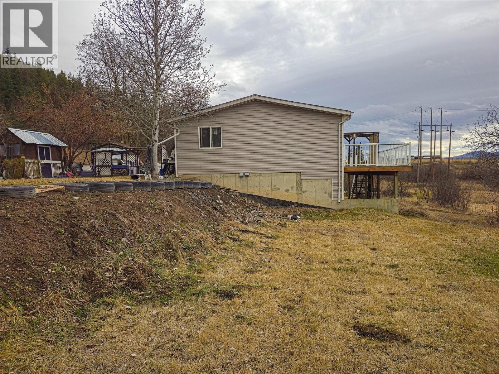 327 97A Highway, Spallumcheen