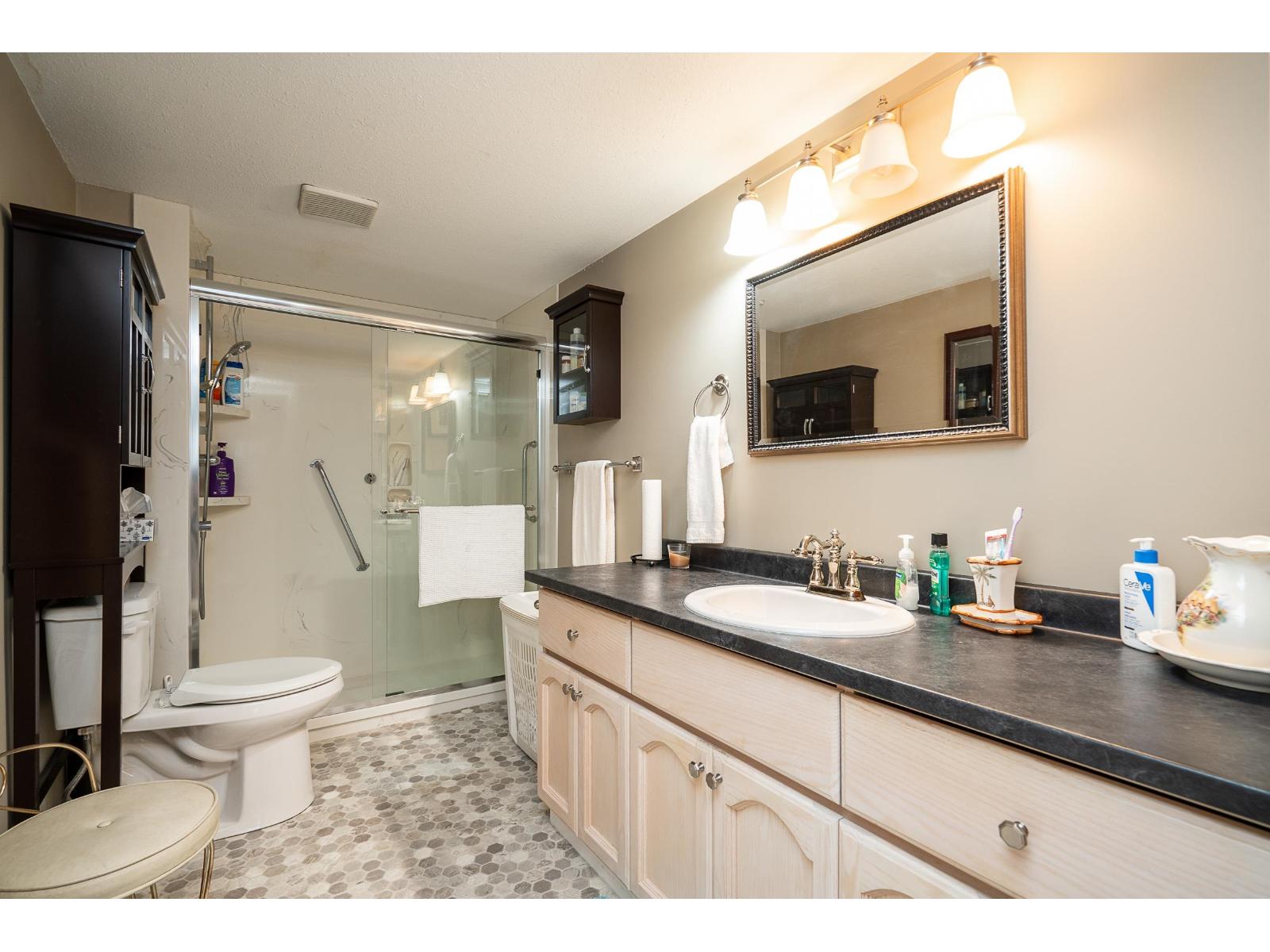 105 2410 EMERSON STREET, Abbotsford