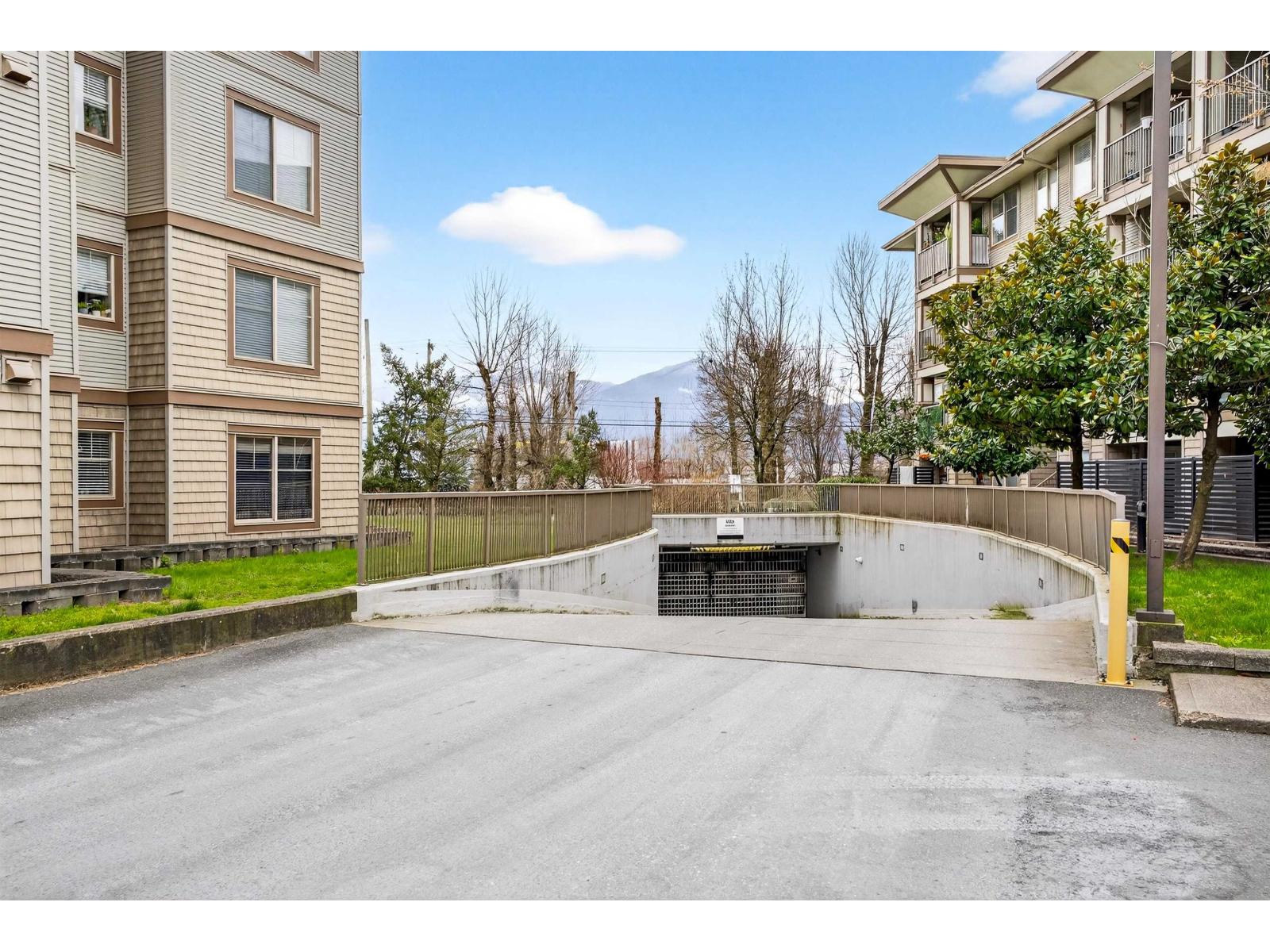 201 45559 YALE ROAD, Chilliwack Proper South, Chilliwack