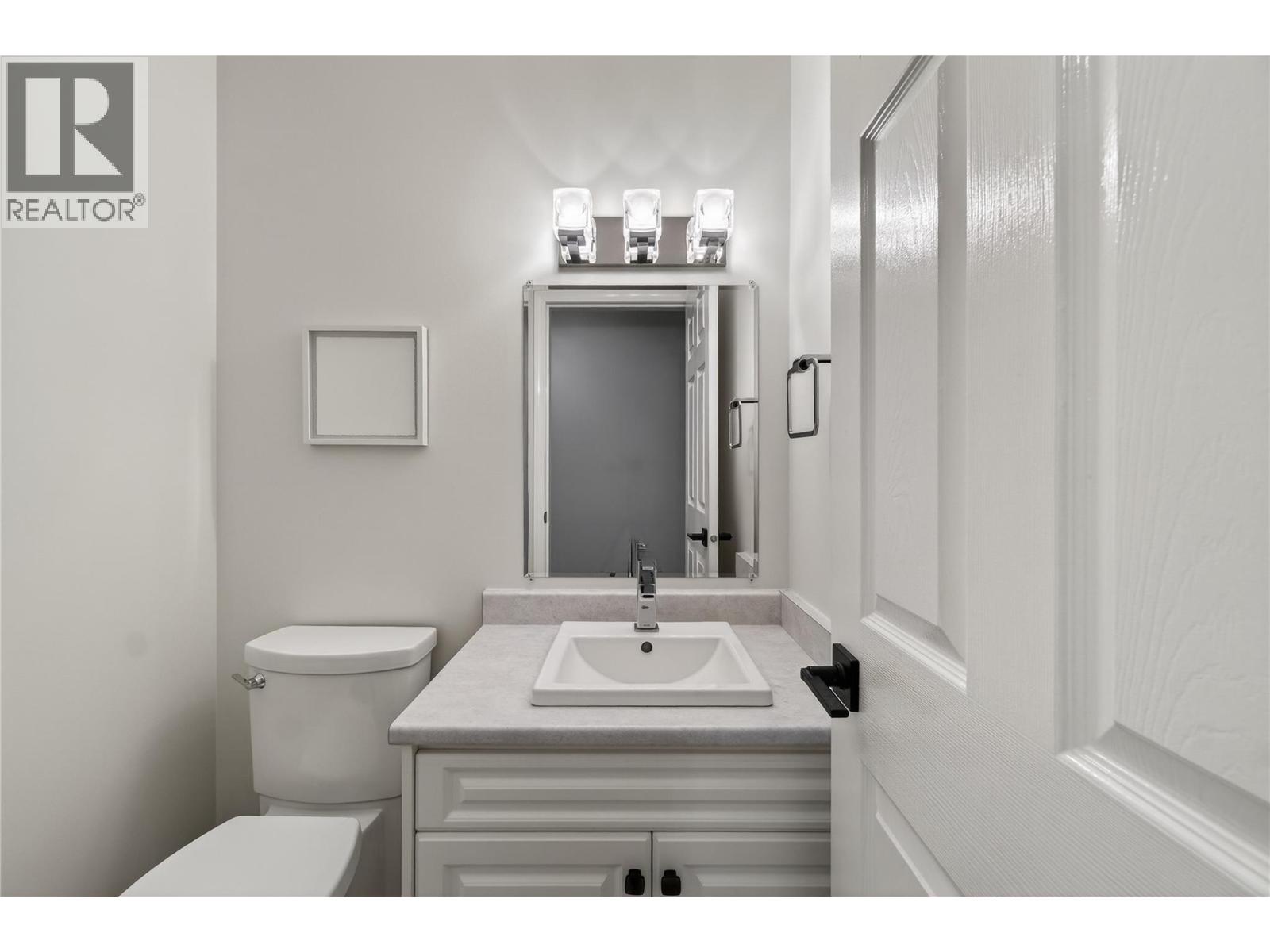 514 Forest Park Street, Sicamous