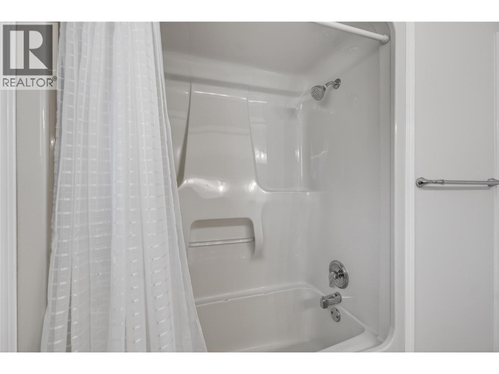 514 Forest Park Street, Sicamous