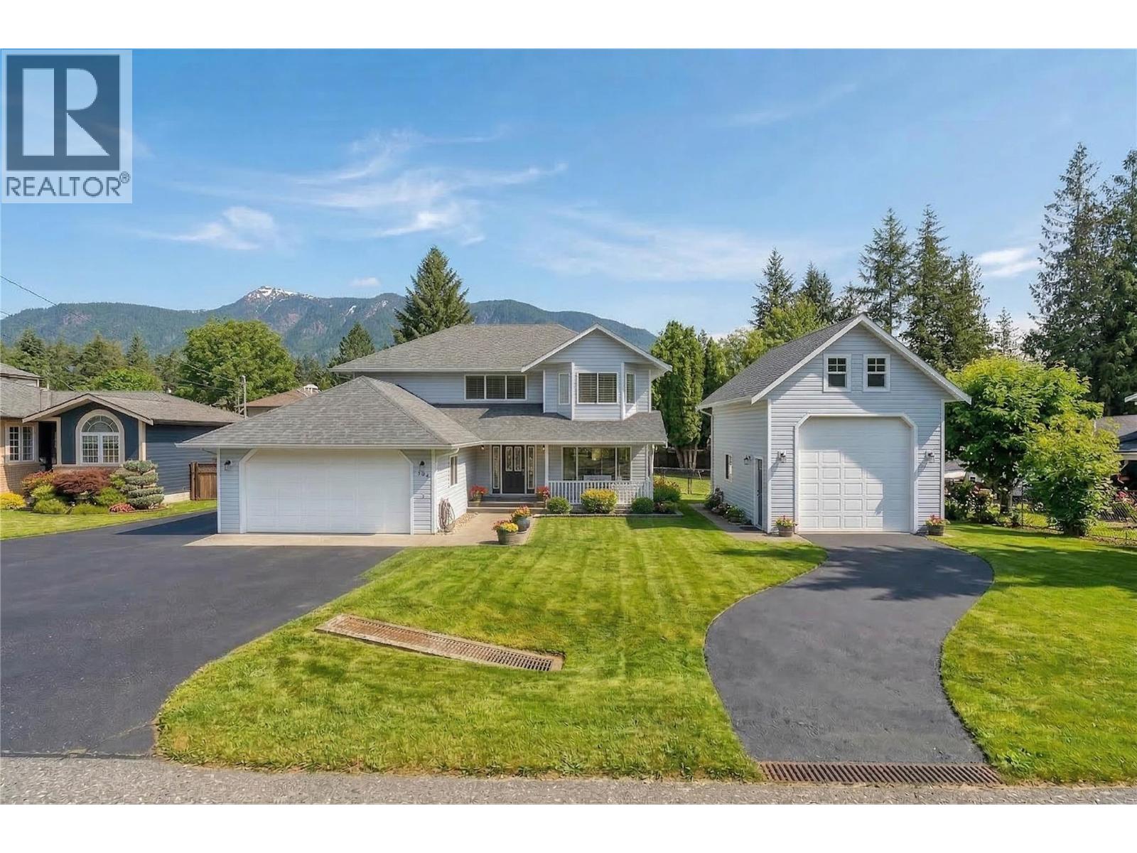 514 Forest Park Street, Sicamous