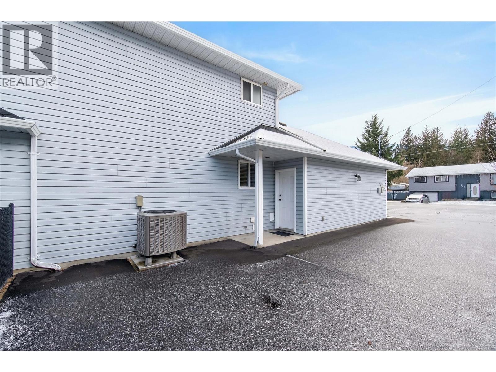 514 Forest Park Street, Sicamous