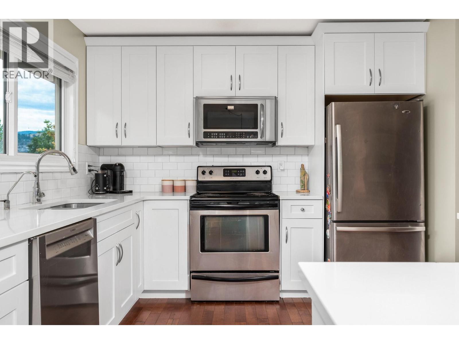 2003 21 Street, Vernon